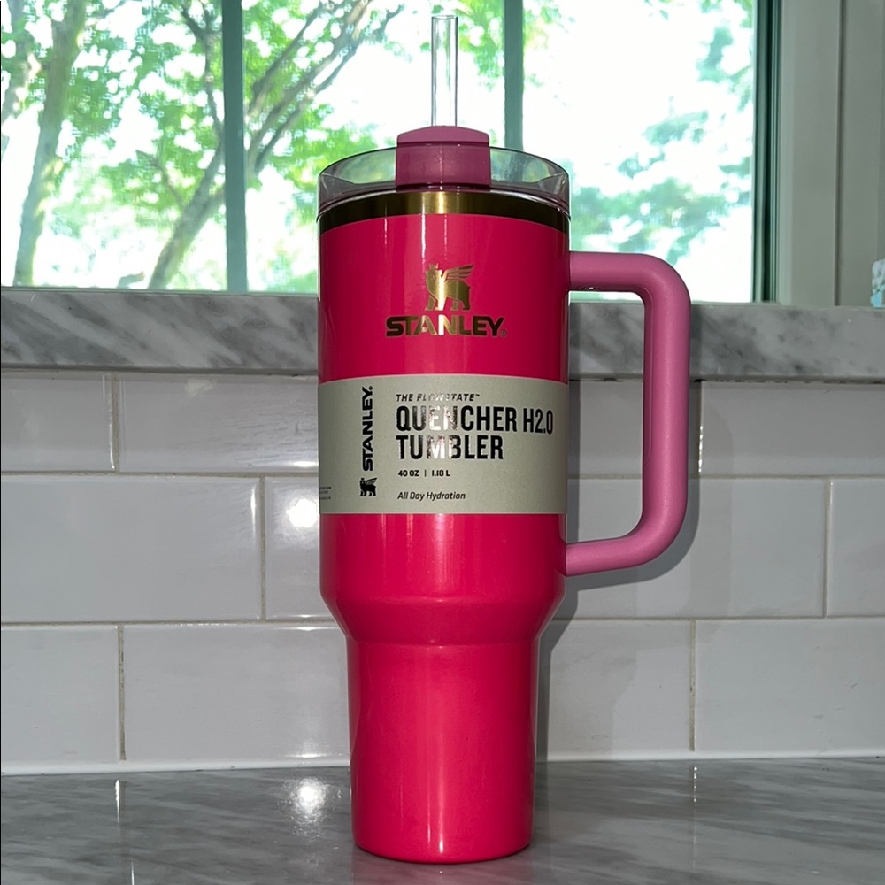 Stanley Pink Parade NIB Quencher H2.0 Tumbler